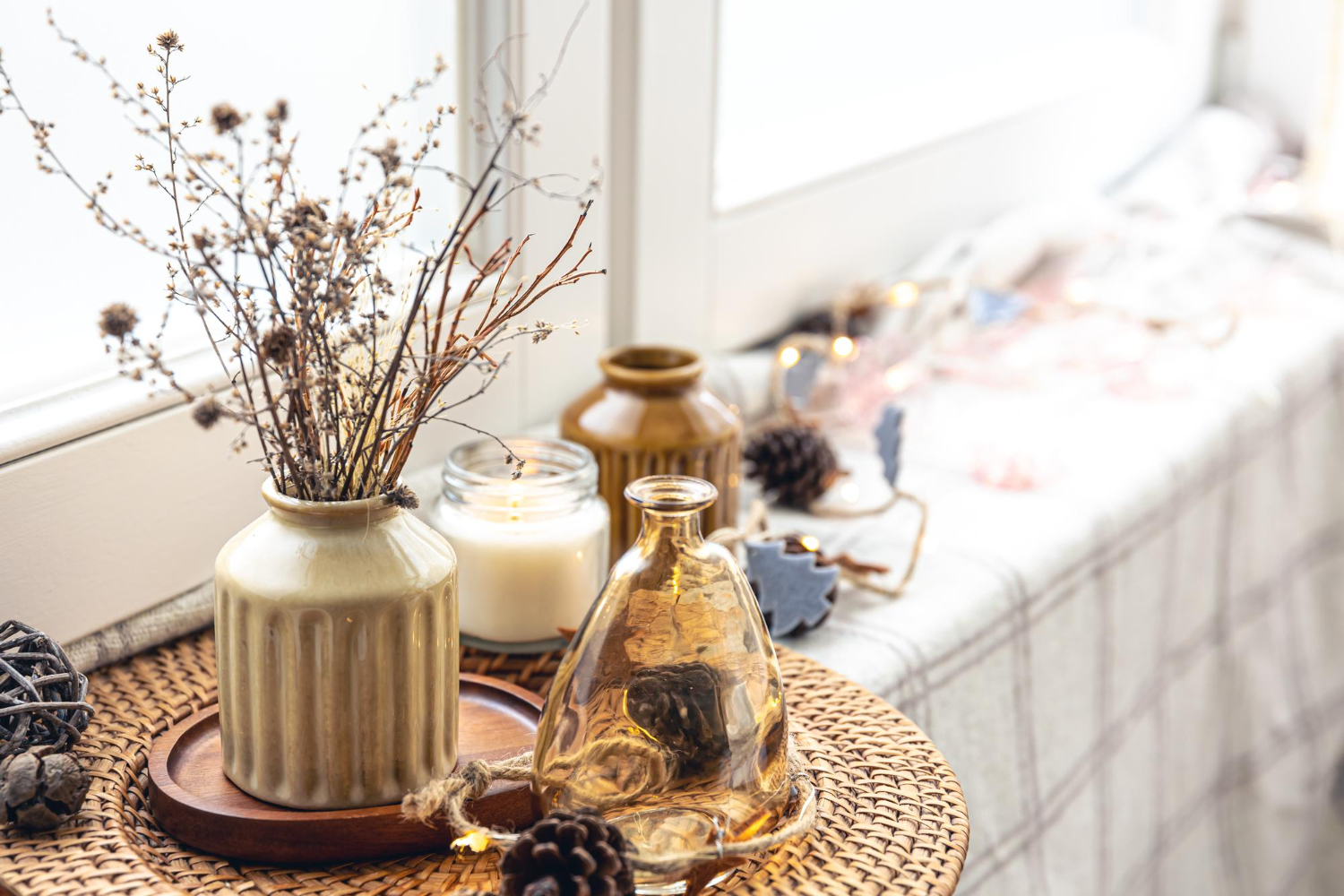 Incienso, velas y decoración: la nueva tendencia para crear espacios acogedores